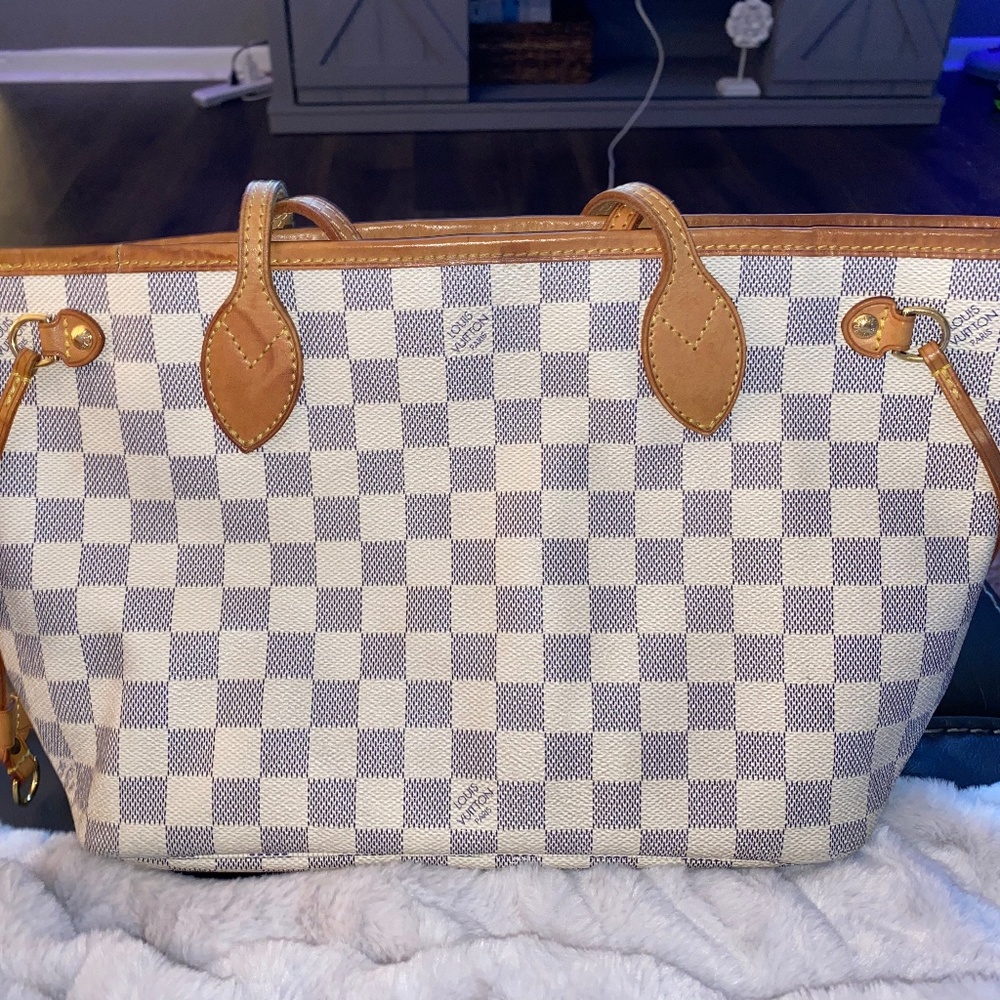 Louis Vuitton Purse